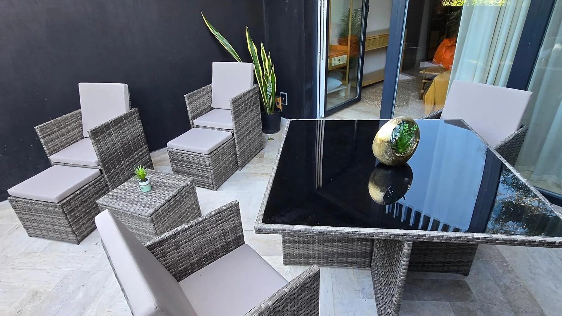 Apartment With Private Jacuzzi And Beach Club 툴룸